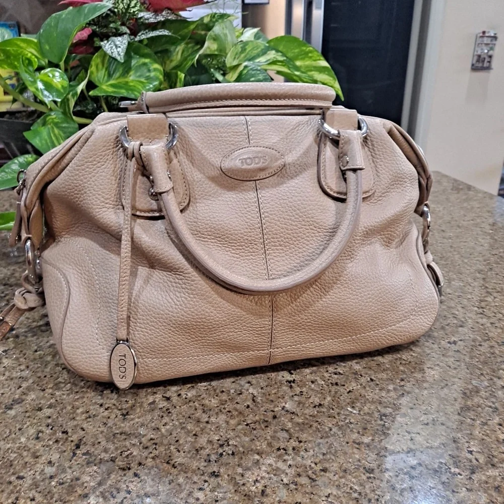 Tod's Tan Leather Satchel - Picture 10 of 11